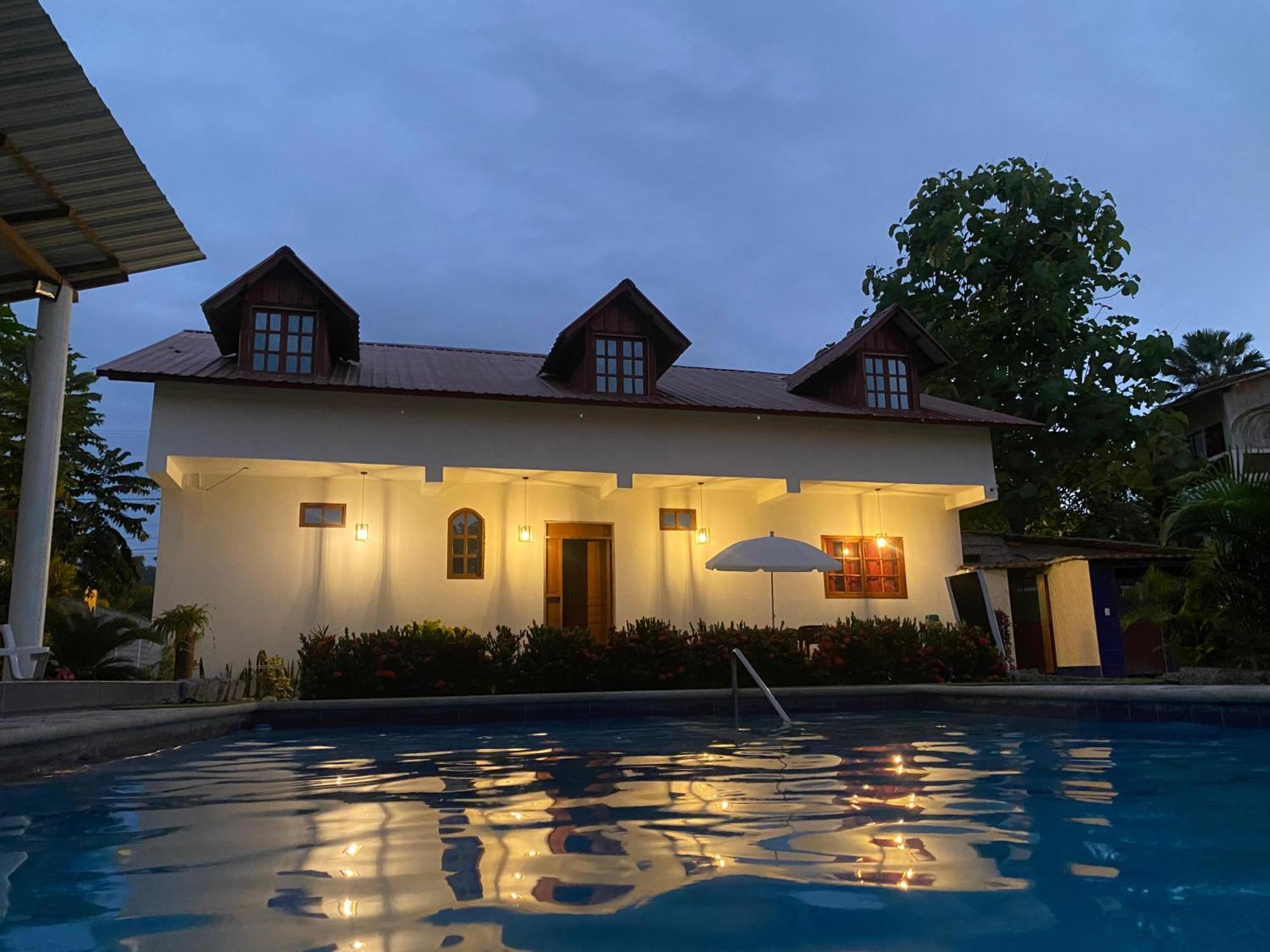 Palmendros Hosteria Montañita Exterior foto
